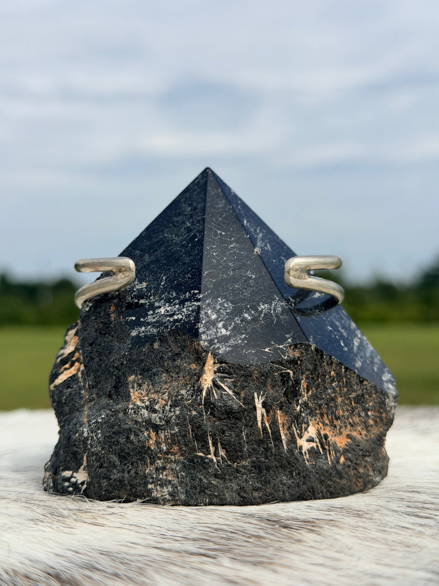 Agustine Largo Spiny Cuff