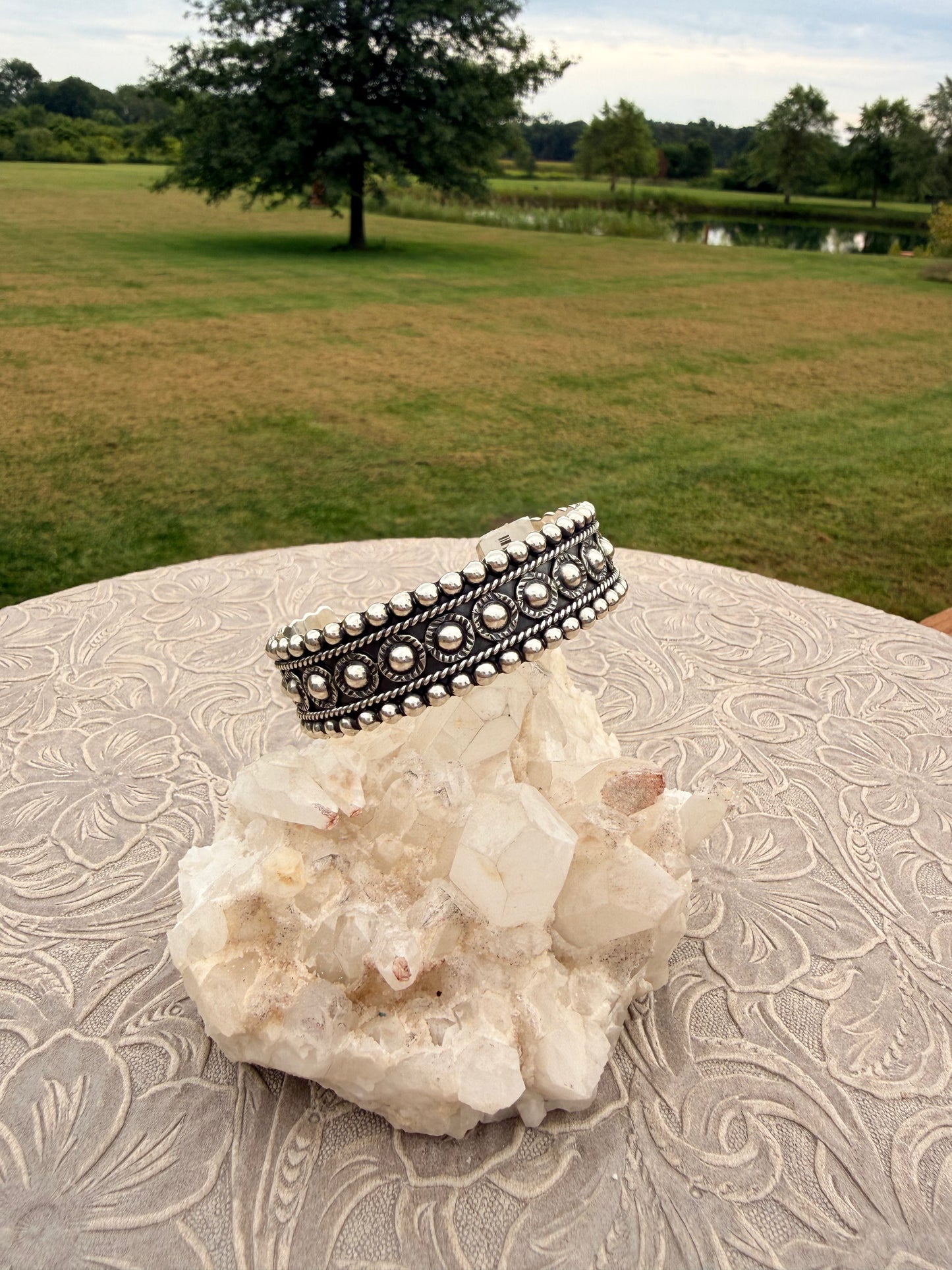 Thick Bubbler Cuff