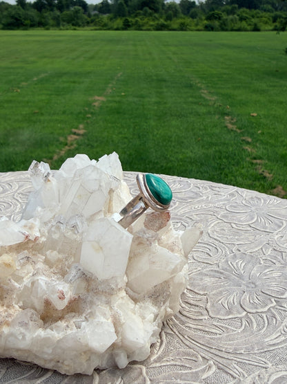 Pearshaped Malachite Ring
