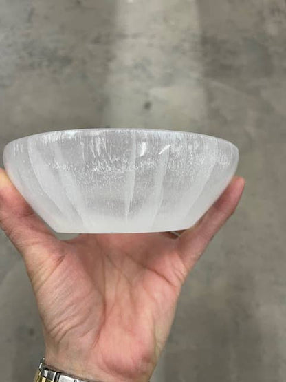 Deep 14cm Selenite Round Bowl