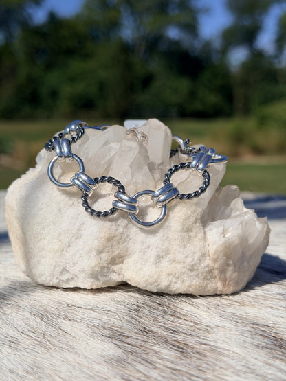 Large Thick Link Circle Bracelet