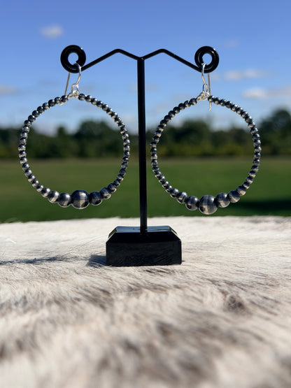 Graduated Sterling Silver Pearl Hoops