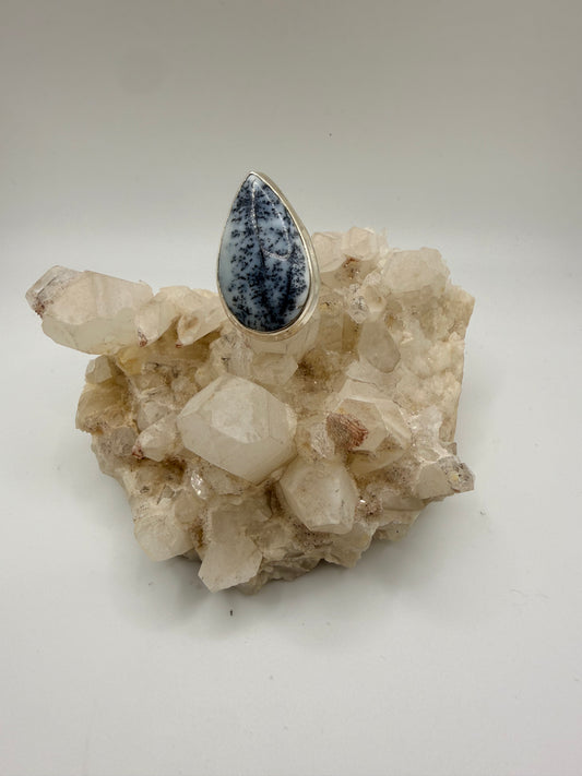 Pearshaped Dentritic Agate Ring