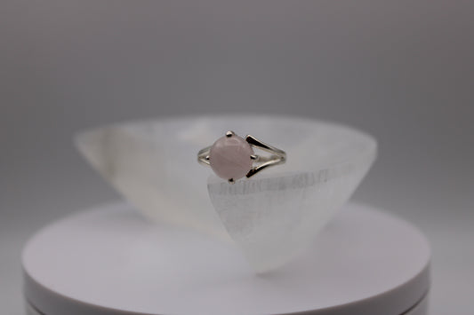Circle Rose Quartz Ring