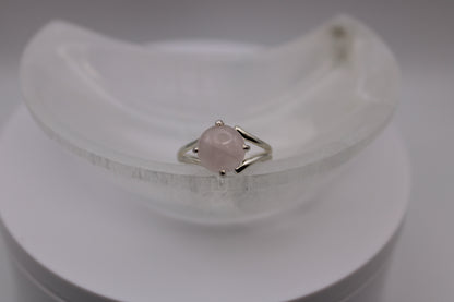 Circle Rose Quartz Ring