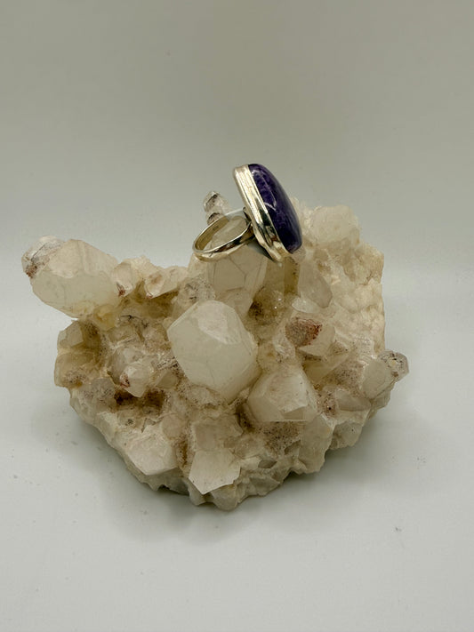 Pearshaped Chaorite Ring