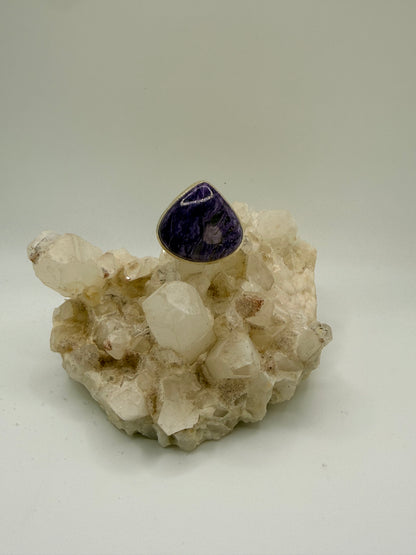 Pearshaped Chaorite Ring