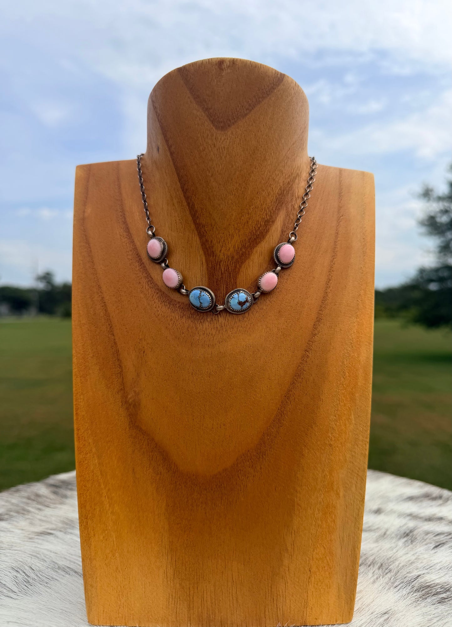 SF Navajo Handmade Golden Hills & Pink Conch Choker