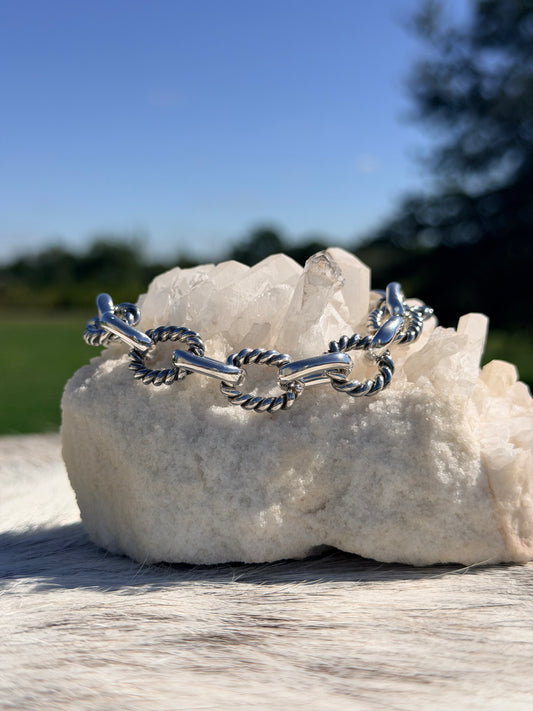 Thick twisted Link Bracelet