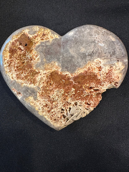 Amethyst Heart w/Stand
