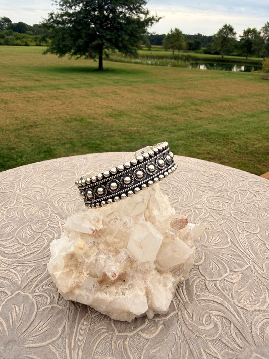 Thick Bubbler Cuff