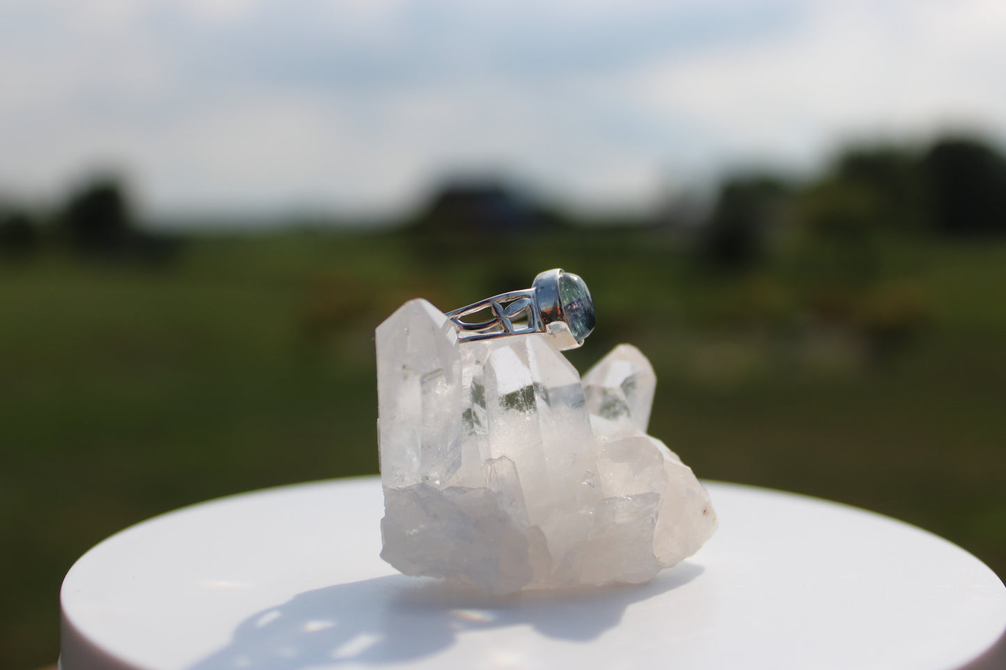 Round Flourite Ring w/ Detailed Band
