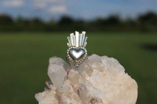 Corazon Milagroso Ring