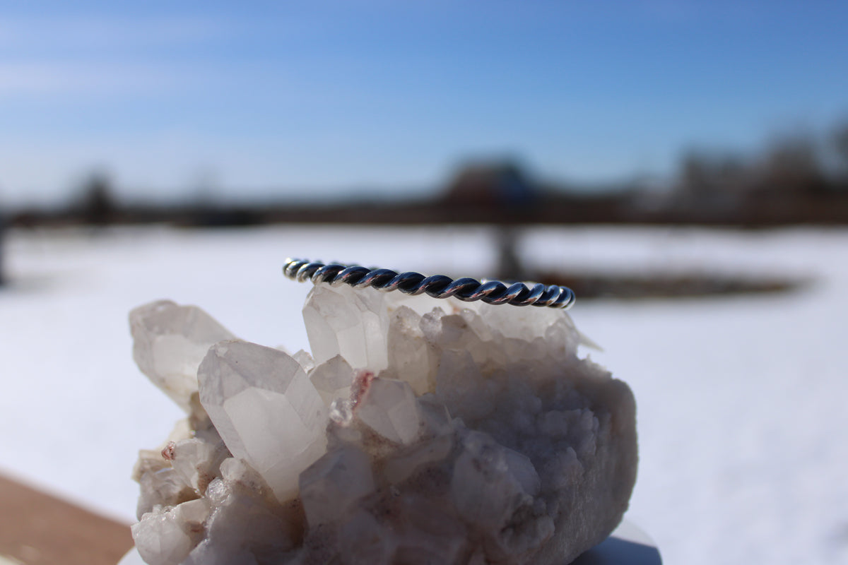Thick Gage Twisted Cuff
