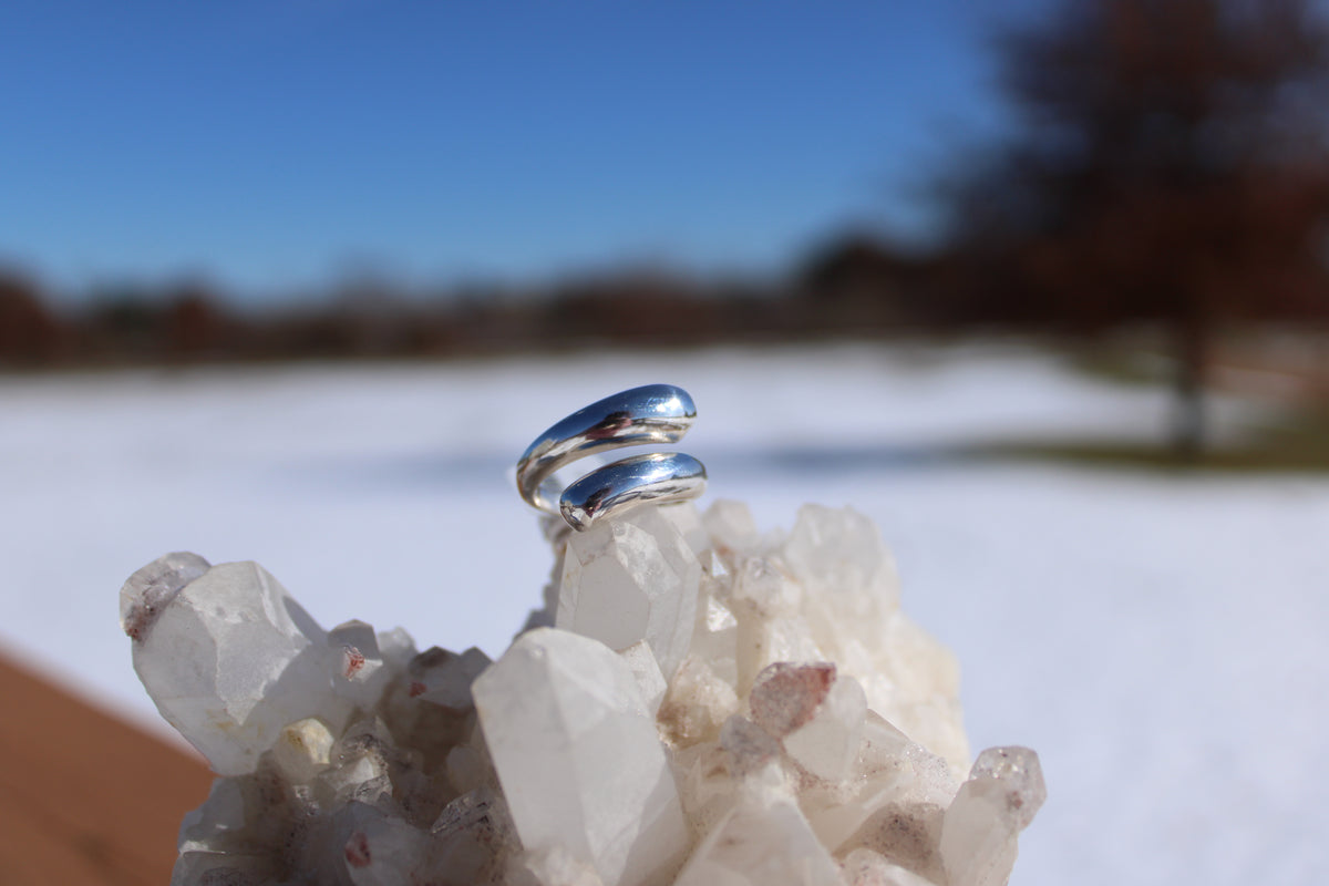 Hugging Ring