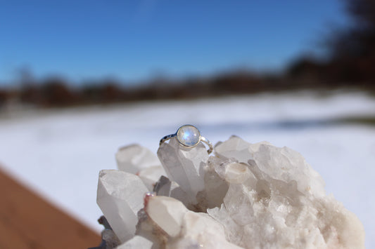 Circle Moonstone Ring w/Hammered Band
