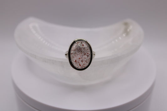 Oval Strawberry Quartz Ring